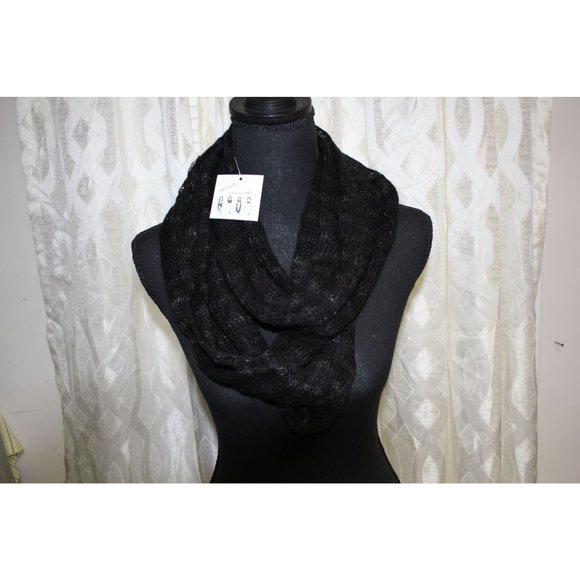 Renee's NYC Eternity scarf  16x30 Eternity scarf / Black with sparkles - Picture 2 of 8